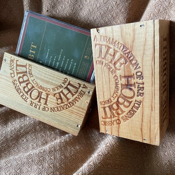 The Hobbit (Wood Box Edition) - Picture 2 of 3
